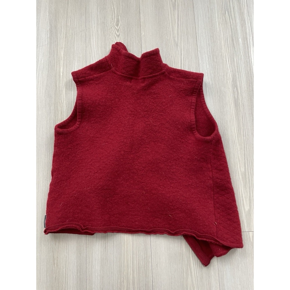Woolrich Women's Red Full Zip Vest Size Large Shrunken Textured 100% Wool - Picture 2 of 6
